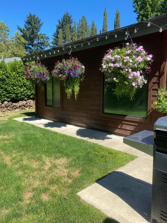 Dunmovin' Oregon Grants Pass Exterior photo
